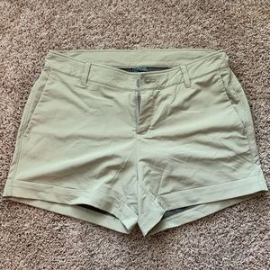 Khaki shorts similar to Columbia shorts